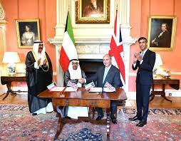 Kuwait, UK sign investment partnership